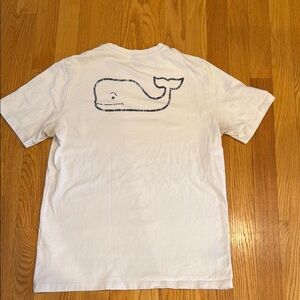 🐳Vineyard Vines White Whale T-Shirt boys size 16 large